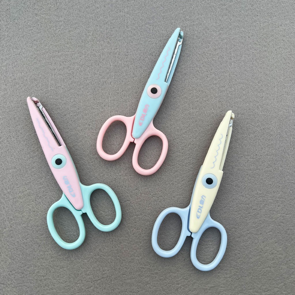 Zig Zag Paper Shaper Scissor For Art and Craft (Per Piece)
