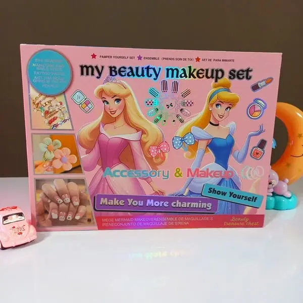 All-in-One-Double-Layer-Makeup-Kit-For-Kids-2-1_1280x
